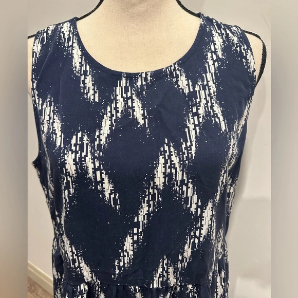 Navy blue abstract pattern, Midi maxi dress, sleeveless,  tiered SZ L NWOT - Picture 2 of 6